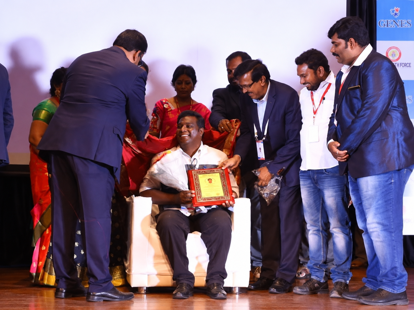 National award ceremony and recognition photographs